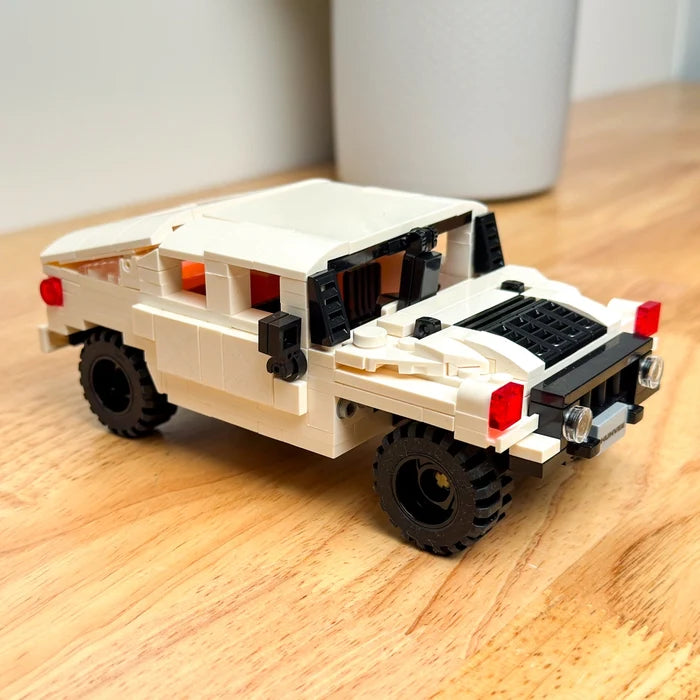 CaDA Humvee Off Road Truck 1:24 - Bouwset Auto | C55022W