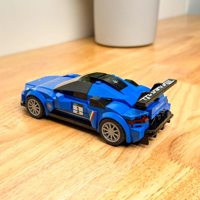 CaDA Maserati GT2 1:24 - Bouwset Auto | C55031W