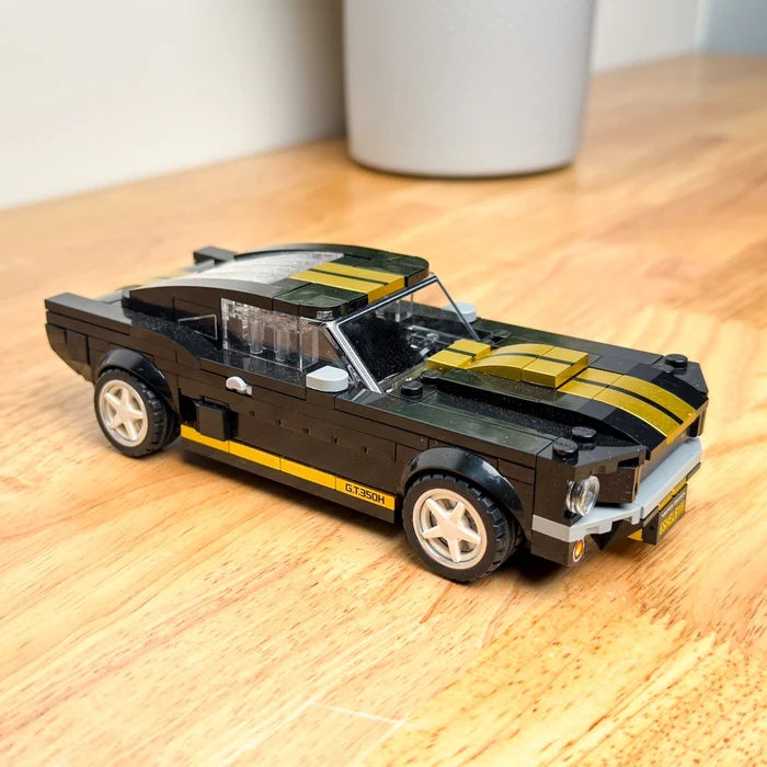 CaDA Shelby GT 350H 1:24 - Bouwset Auto | C55034W