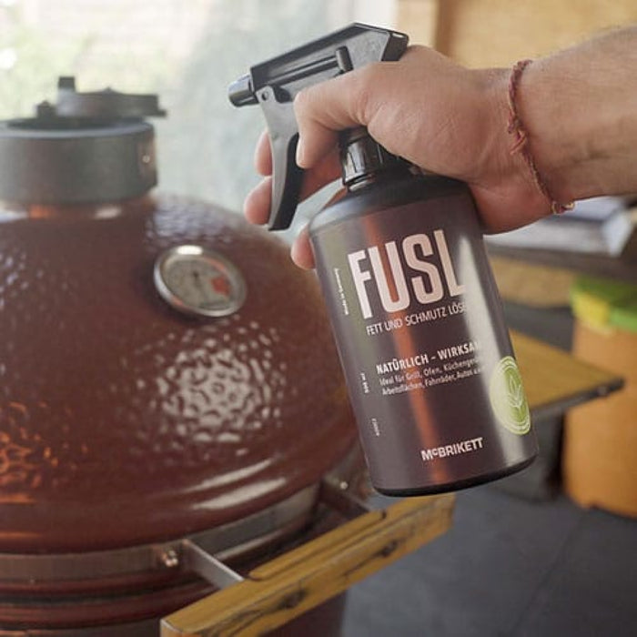 Fusl Kamado Reinigung