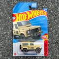 Hot Wheels Land Rover Defender 90 beige VS | 210/250 (2025)