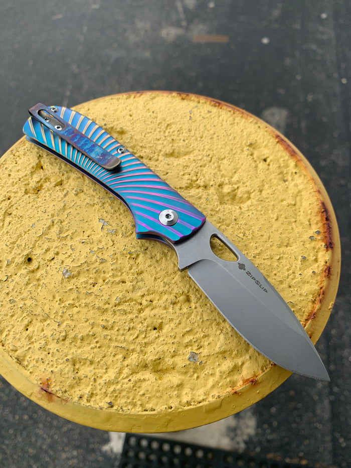 Kizer Zipslip - Lightning Strike Clip and Spring - Ano Fade and Highlights Handle - St. Nick's Custom Anodization