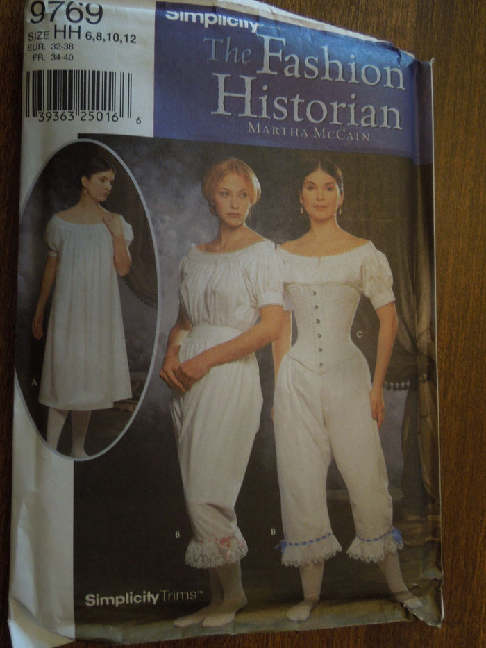 Simplicity 9769, Misses, Historical, Clothing, Uncut Sewing Pattern